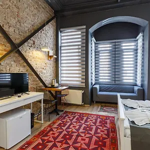 3* Отель Miro Mansion Old