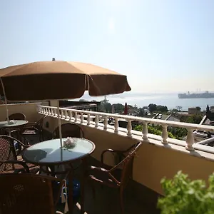 Hotel Hanedan, Stambuł