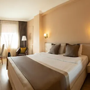 Hotel Classes Airport