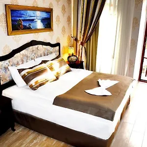 3* Отель Taksim House